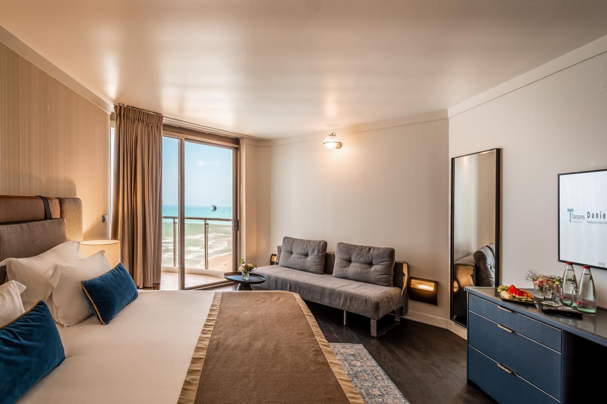 Daniel Herzliya Hotel Exterior photo